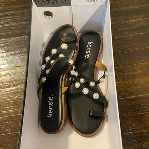 ✨NWT✨ Kensie Sandals